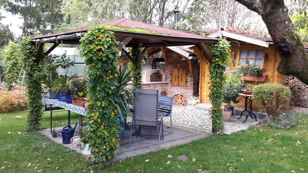 Krallert Apartment